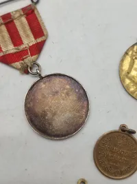 Lot diverse originale medaljer