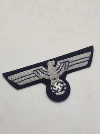Lot diverse, bl.a. Frikorps Danmark skjold - efterkrigs