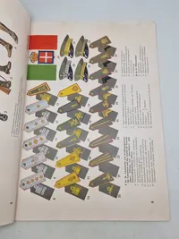 Originalt ww2 hæfte - Uniformen und abzeichen
