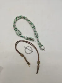 Originale tyske kasketsnore mm.
