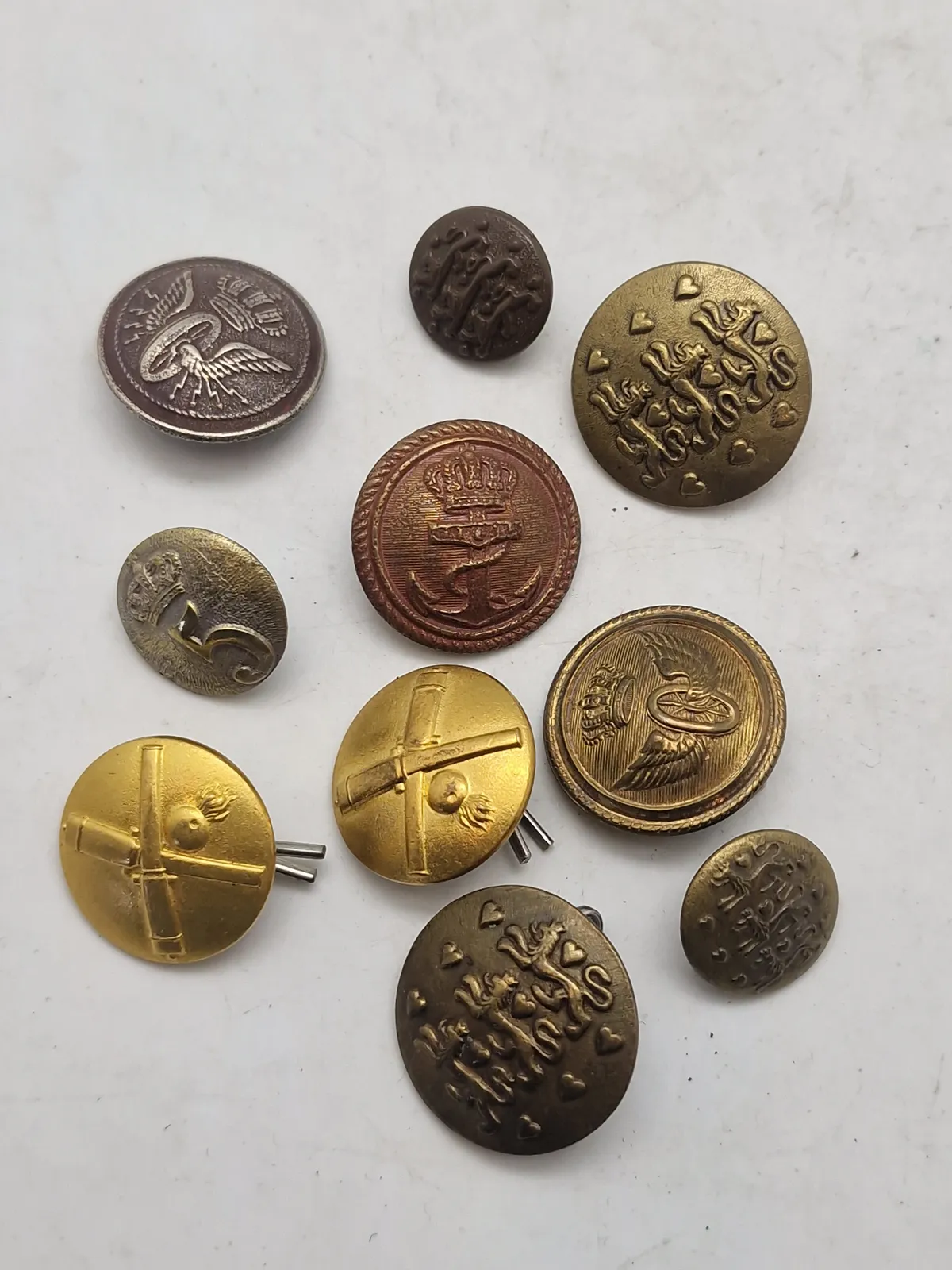 Lot diverse danske knapper