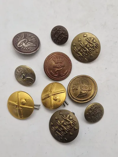 Lot diverse danske knapper