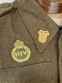 Originalt M/1944 battledress med hjv armbind