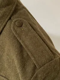 Originalt M/1944 battledress med hjv armbind