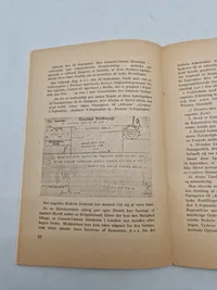 ATHENIA«-SAGEN" af forfatteren Adolf Halfeld. Bogen handler  om hændelsen med passagerskibet Athenia, som blev torpederet af en tysk ubåd i 1939, kort efter udbruddet af Anden Verdenskrig.