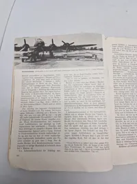 Originalt eks af  "Bomber over Tyskland". Illegal bog 
Titel: "Bomber over Tyskland".
Undertitel: "En officiel Beretning fra U. S. Army Air Force om den 8. Bombe-Kommandos første Aar i Europa".