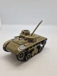 Joustra (Frankrig) 700 "Tchad" tank af blik med urværk.