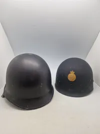 Original hjelm fra det danske politi