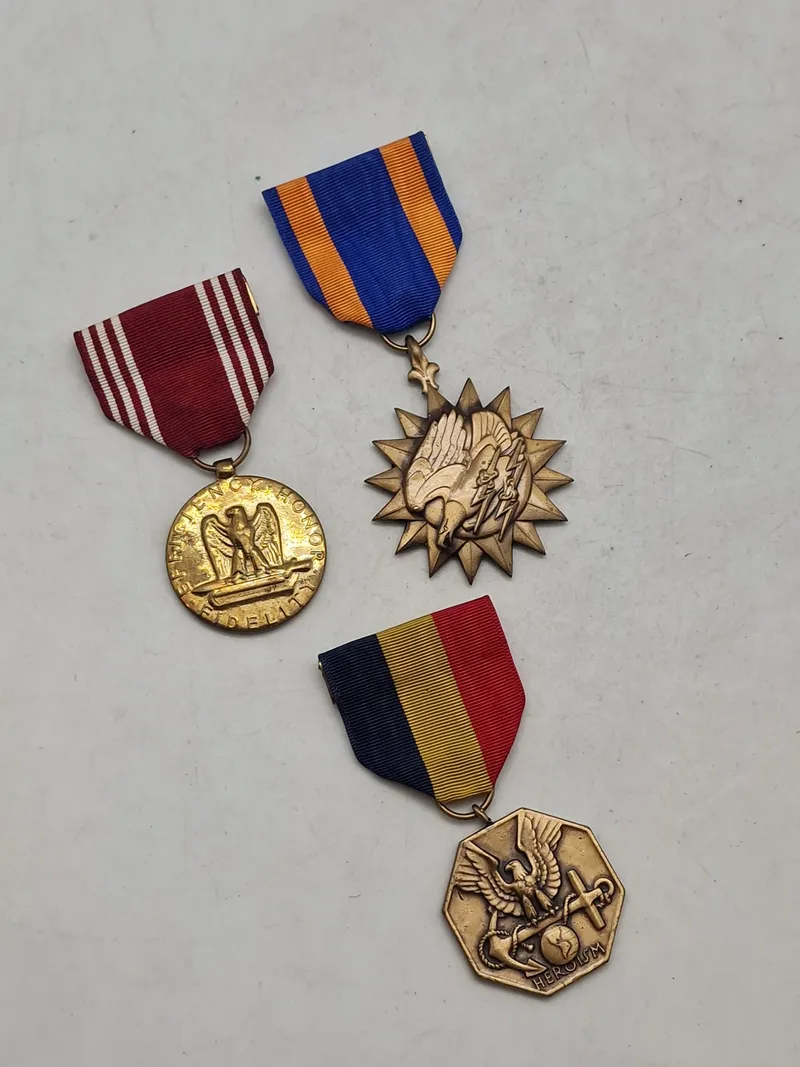 Originale UUS medaljer