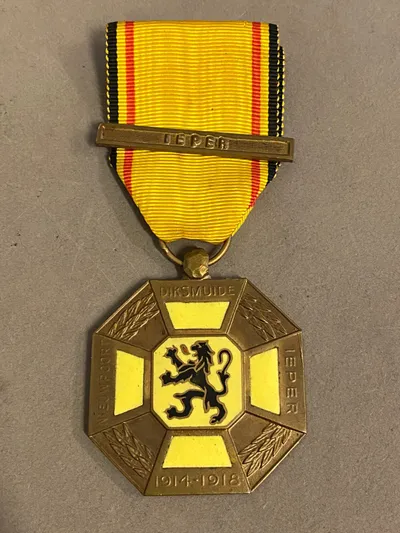 Originalt Belgium WW1 Flamish cross , Leper ( Ypres ) Clasp, sjælden