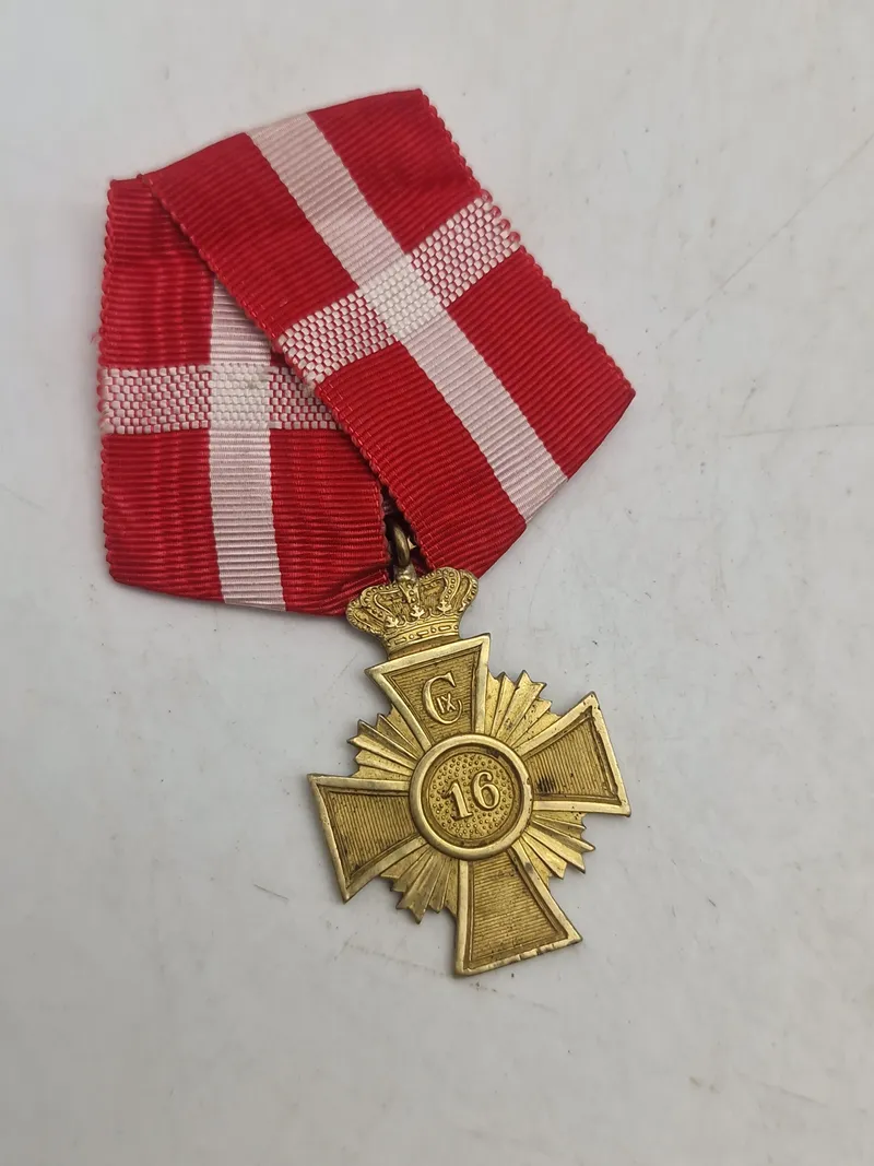 Originalt 16 år i hæren Christian 9