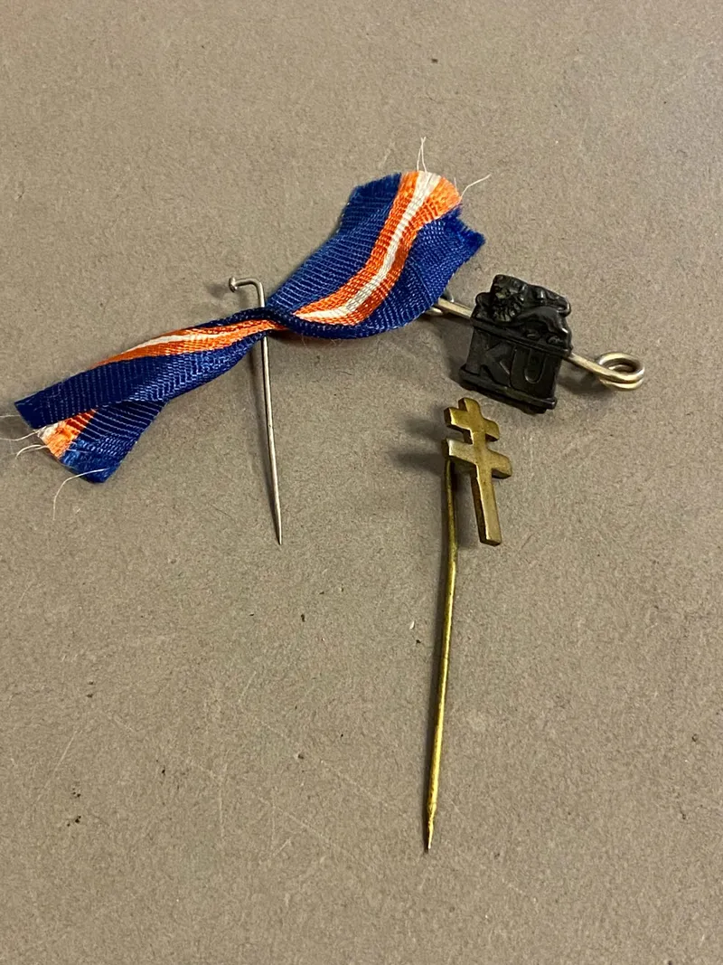 Samling pins: konservativ ungdom, modstandsbevægelse, Frankrigshjælpen