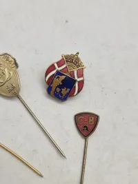 'Samling Danske WW2 pins