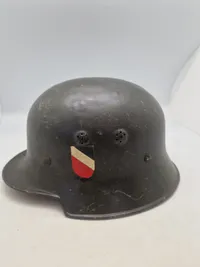 Original Tysk hjelm overmalet og brugt i Filmen 9 April