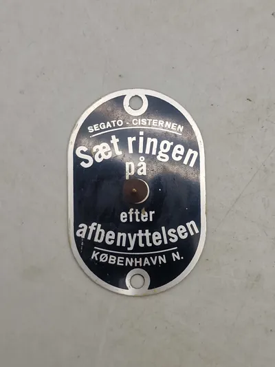 Originalt ældre cisterne skilt