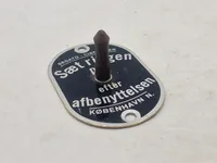 Originalt ældre cisterne skilt