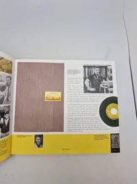 Stort Elvis Presley opslagsværk