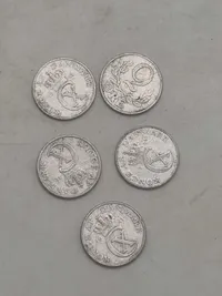 Samling originale danske ww2 2 ører, lavet af gamle mælkekapsler grundet mangel på metaller