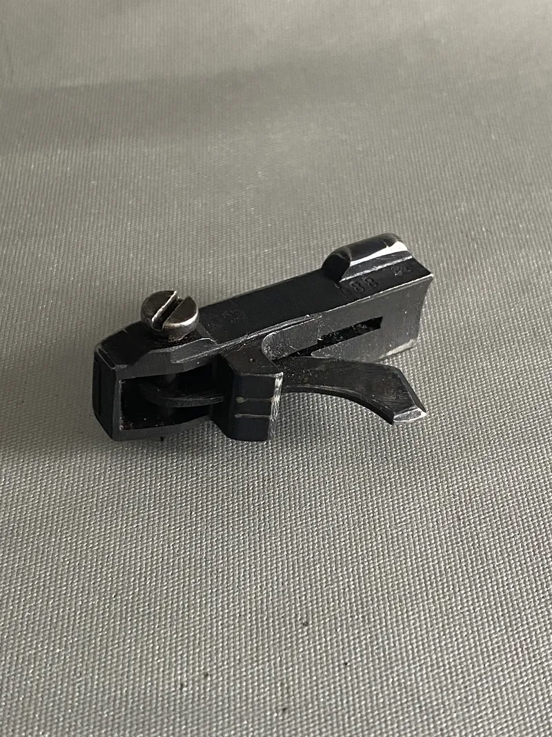Original lås til Mauser K98 bolt - flot waffenamt stemplet