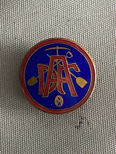 Original emaljenål fra dansk arbejder forbund (1930’erne) - i mint stand