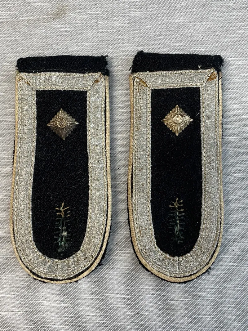 Tyske skulderstropper - Postwar