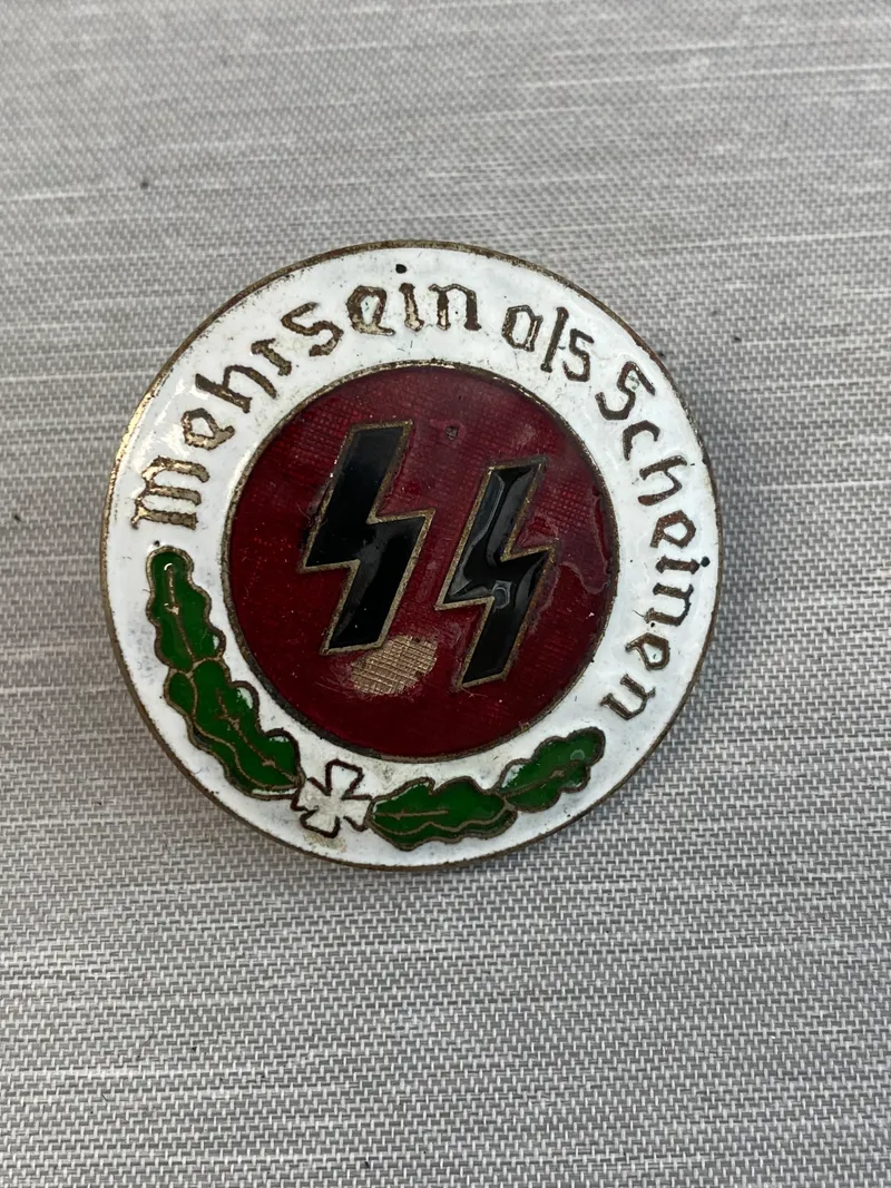 Tysk Waffen SS badge - Postwar