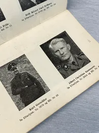 Sjælden originalt efterlysnings hæfte på danske SS’ere, krigsforbrydere mm.