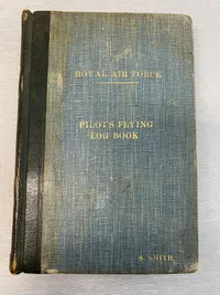 Original Engelsk Royal air force  logbog for pilot - fra 1930’erne, godt udfyldt