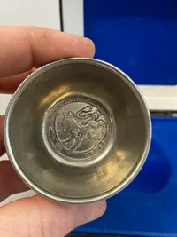 Dåbskål(?) med æske