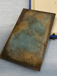 Plakette med æske V. Hørup