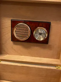 Original Cigar Humidor med askerbæger mm.