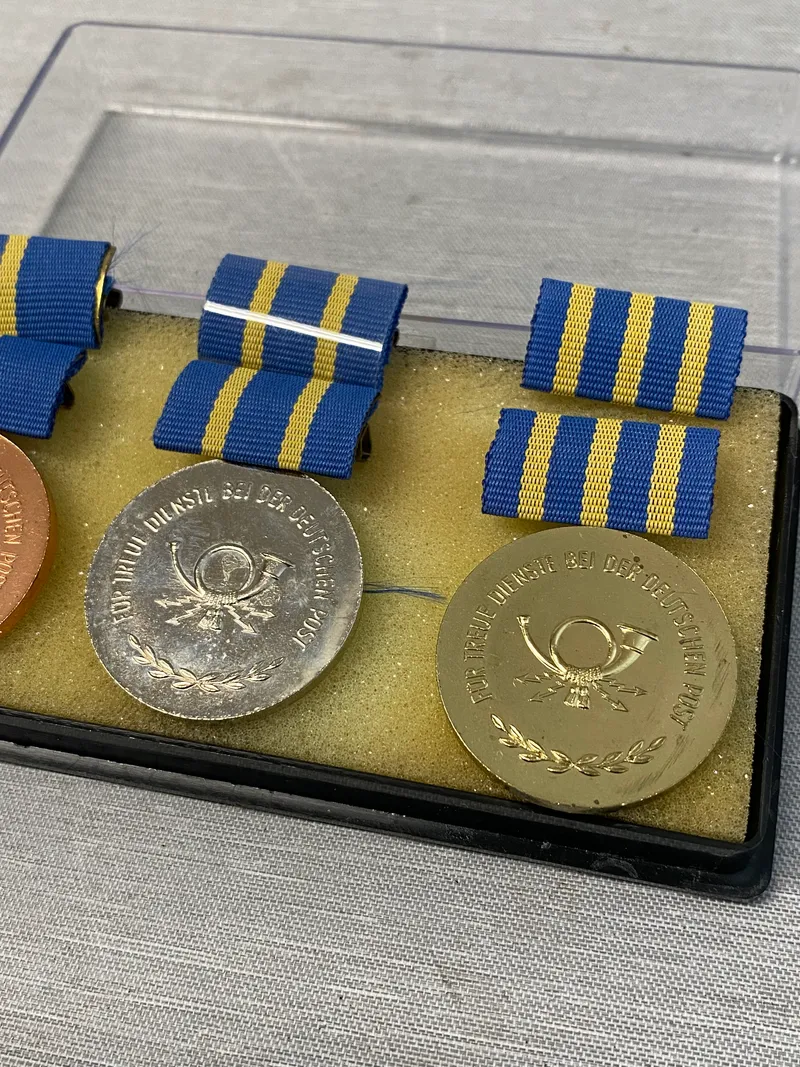 Samling originale medaljer - Treue Dienst Deutsche post