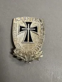 Stort originalt badge fra SS veteran træf på Ulrichsberg