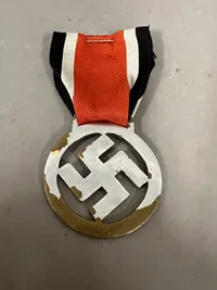 Originalt tidligt National socialistisk mærke