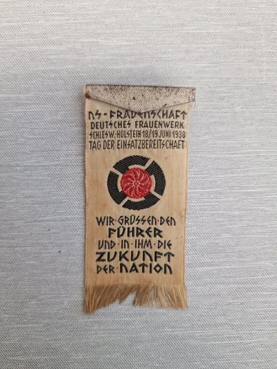 Originalt kvindelig WW2 pin