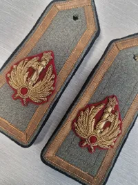 Originale Italienske WW2 fascistiske skulderstropper
