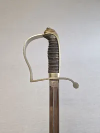 Original Udleveret model 1910 sabel , krone 10