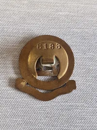 original pin livsvarigt medlem af The Buffs, givet til Dansker der var i Allieret tjeneste under WW2