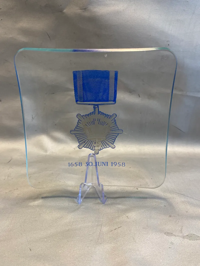 Livgarde glas plakette