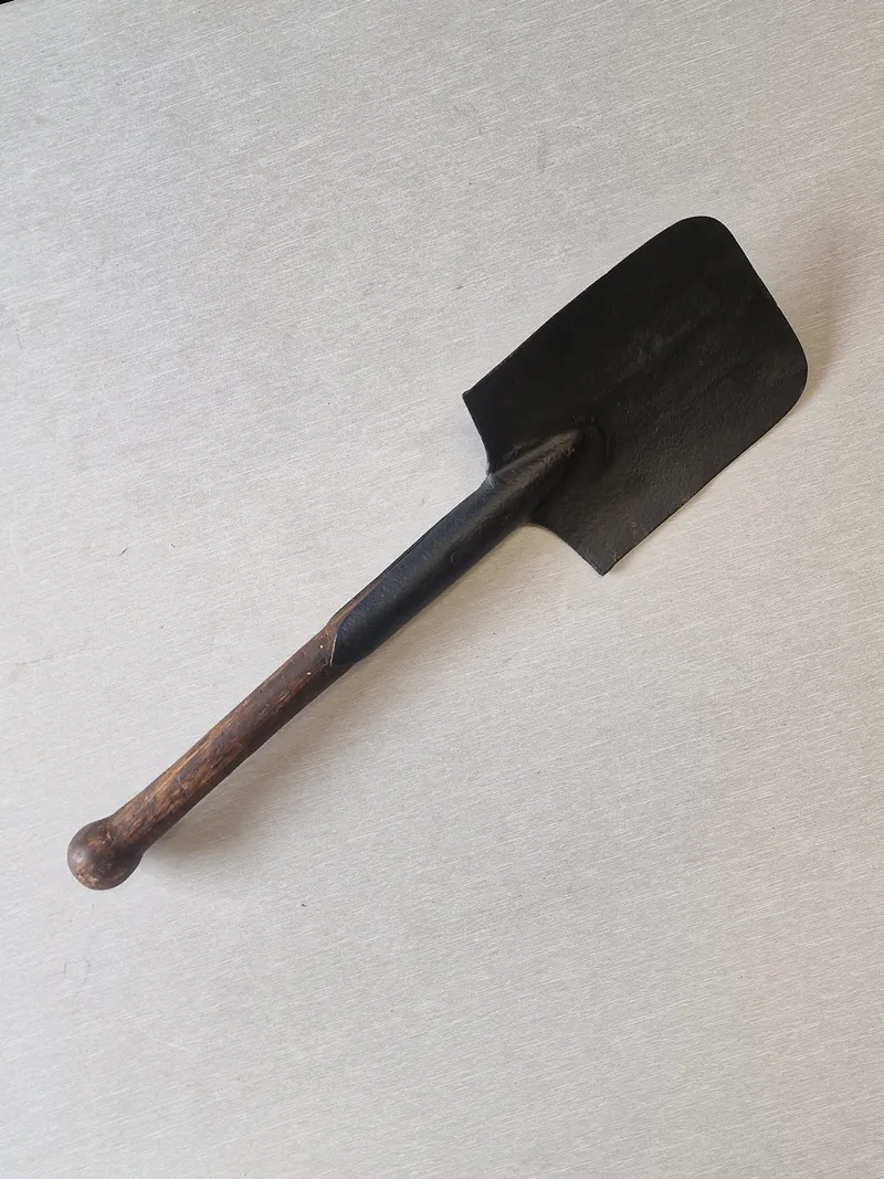 Original tysk feltspade - ww2