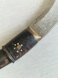 Khukri kniv passer ikke ordentlig i skeden