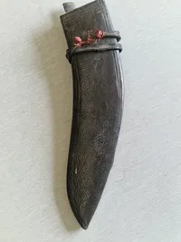 Khukri kniv passer ikke ordentlig i skeden