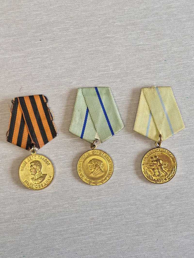Lot originale russiske medaljer