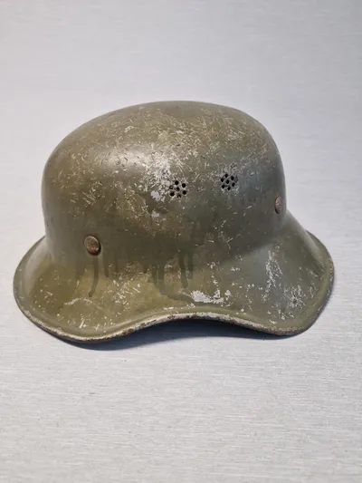 Original tysk Luftschütz hjelm