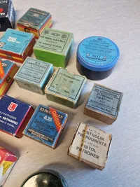 Stort lot originale ammunitions æsker, dåser  mm.