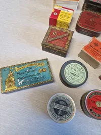 Stort lot originale ammunitions æsker, dåser  mm.