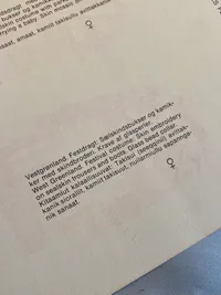 Sjælden planche med grønlandske påklædningsdukker
