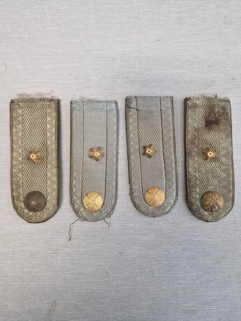 Originale danske skulderstropper M/47