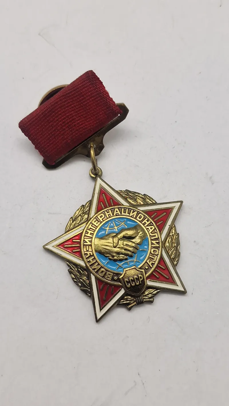 Russisk Medal "To a Warrior-Internationalist from the Grateful Afghan People” . Original