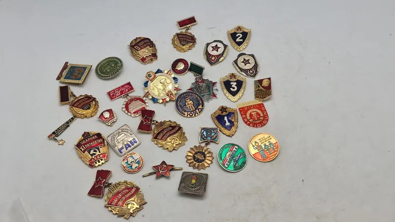 Samling russiske badges. Original